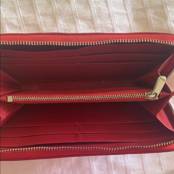 Red wallet - Picture 3 of 3